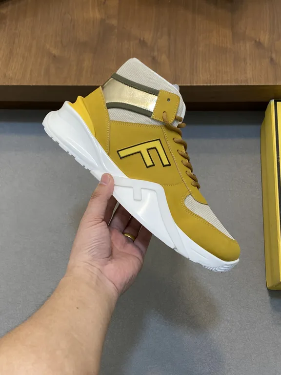 Fendi Shoe 